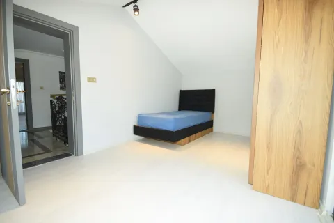 آپارتمان در  Alanya ، ترکیه 7 خوابه ، 500 متر مربع.  شماره 224098 - 2