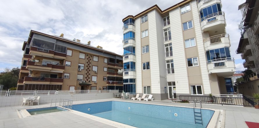 Daire  1+1  Oba, Antalya, Türkiye №221147