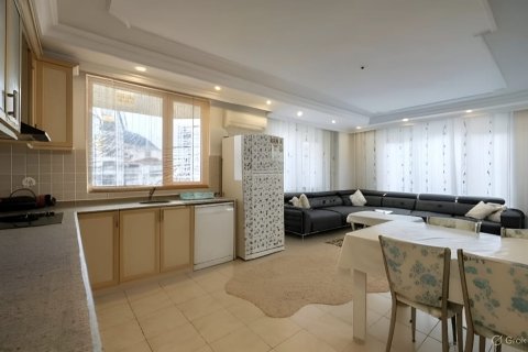 2+1 Lägenhet  i Alanya, Antalya, Turkiet Nr. 221148