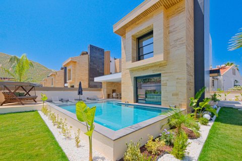 Villa  4+1  Ovacık, Muğla, Türkiye №212500