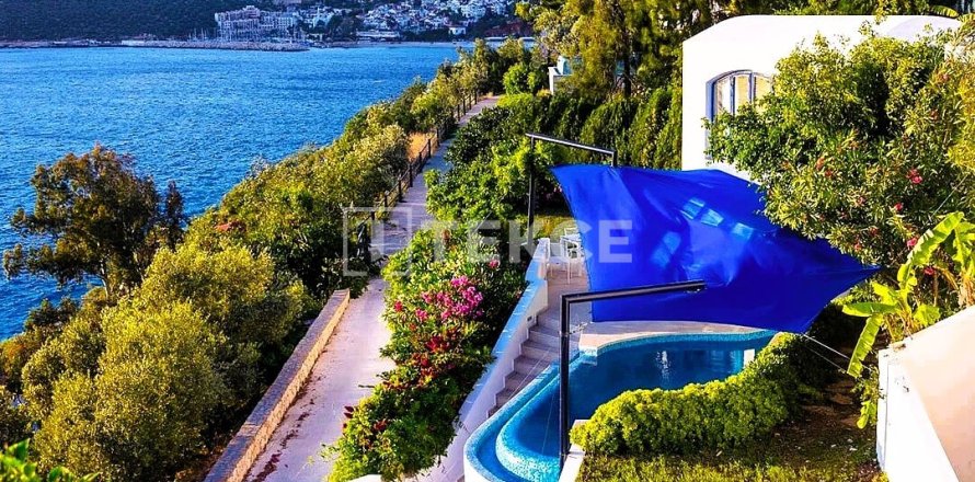 1+1 Villa i Kas, Antalya, Tyrkia Nr. 226505