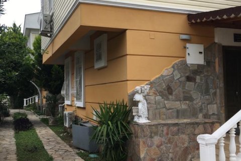 ویلا در  Kemer ، ترکیه 5 خوابه ، 250 متر مربع.  شماره 221513 - 2