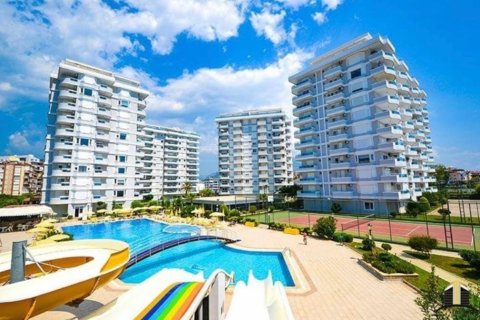 3+1 Apartment in Izmir, Alanya, Antalya, Turkey No. 230268
