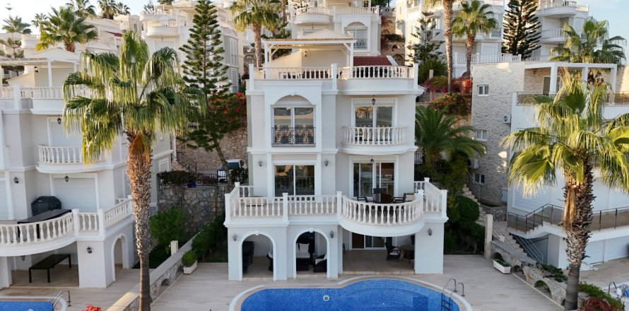 4+2 Villa  in Konakli, Antalya, Türkei Nr. 223441