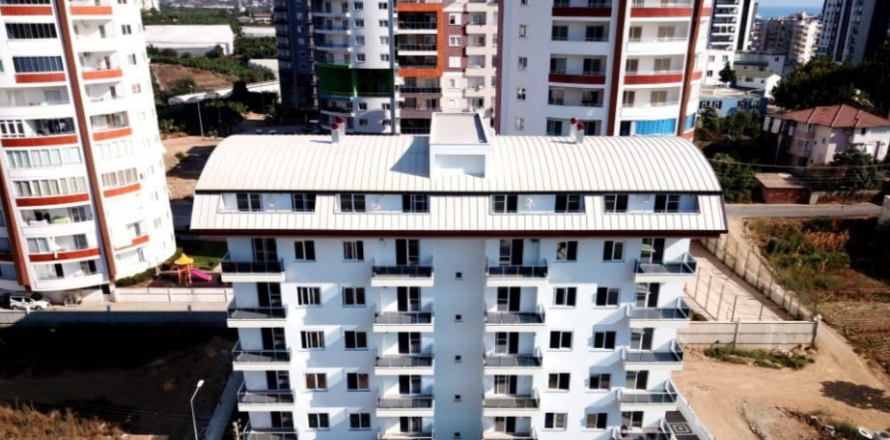 2+1 Apartment  in Mahmutlar, Antalya, Turkey No. 219765