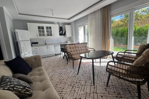 2+1 Apartment  in Oba, Antalya, Turkey No. 215963