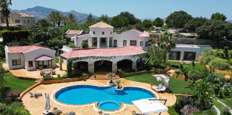 7+2 Villa  i Bodrum, Mugla, Turkiet Nr. 226592