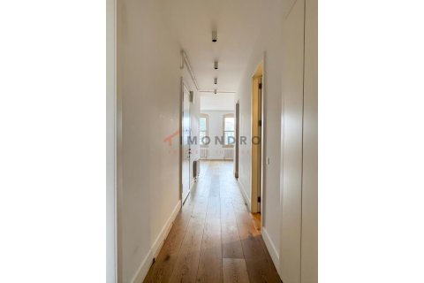 Продажа квартиры  в Бейоглу, Стамбуле, Турция 2+1, 152м2, №221845 – фото 17