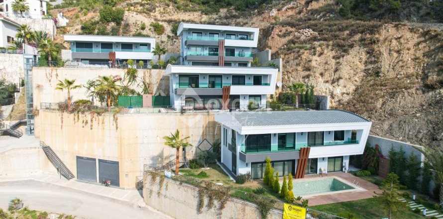 ویلا در  Alanya ، ترکیه 390 متر مربع.  شماره 221323