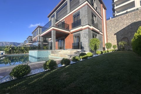 ویلا در  Alanya ، ترکیه 4 خوابه ، 280 متر مربع.  شماره 221324 - 26