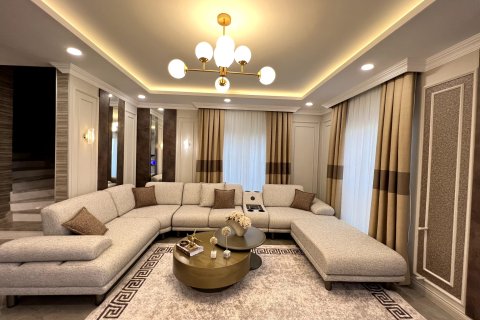 ویلا در  Alanya ، ترکیه 4 خوابه ، 280 متر مربع.  شماره 221324 - 24