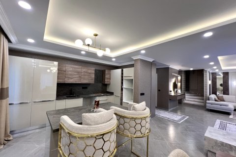 ویلا در  Alanya ، ترکیه 4 خوابه ، 280 متر مربع.  شماره 221324 - 19