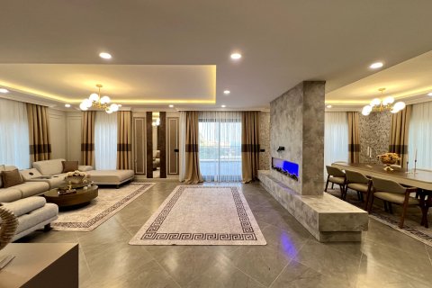 ویلا در  Alanya ، ترکیه 4 خوابه ، 280 متر مربع.  شماره 221324 - 25