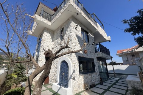 ویلا در  Antalya ، ترکیه 3 خوابه ، 300 متر مربع.  شماره 221322