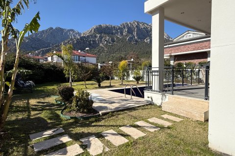 Продажа виллы  в Кемере, Анталье, Турция 4+1, 200м2, №221321 – фото 2
