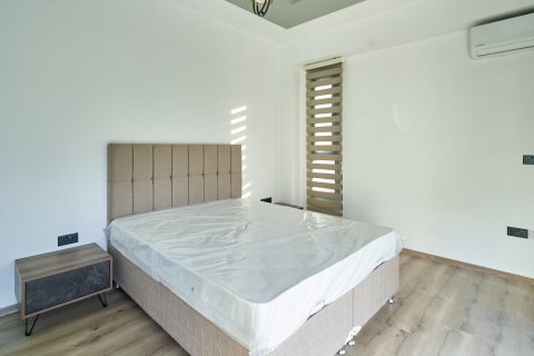 Продажа виллы  в Озанкое, Гирне, Северный Кипр 3+1, 190м2, №214508 – фото 13