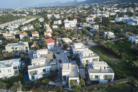 Продажа виллы  в Озанкое, Гирне, Северный Кипр 3+1, 190м2, №214508 – фото 3