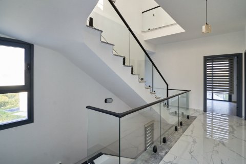 Продажа виллы  в Озанкое, Гирне, Северный Кипр 3+1, 190м2, №214508 – фото 15