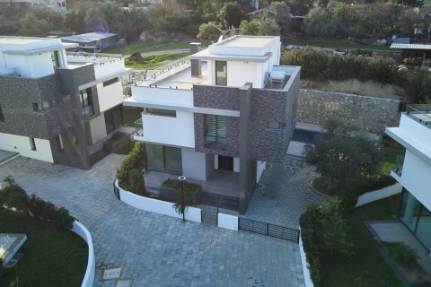 Продажа виллы  в Озанкое, Гирне, Северный Кипр 3+1, 190м2, №214508 – фото 1
