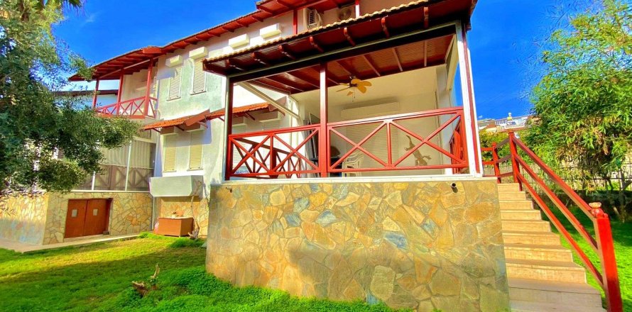 3+1 Villa  in Alanya, Antalya, Turkey No. 233633