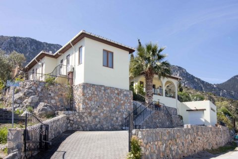 3+1 Villa  in Girne,  Nr. 211816 - 2