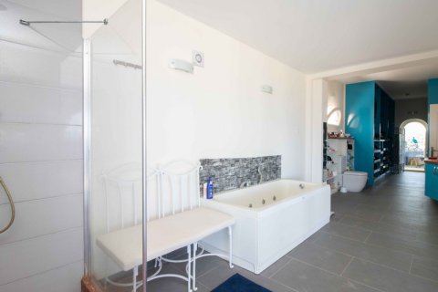 Продажа виллы в Гирне, Северный Кипр 5 комн., 536м2, №211812 – фото 21