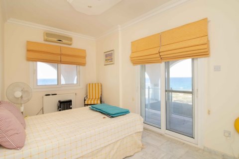 Продажа виллы в Гирне, Северный Кипр 5 комн., 536м2, №211812 – фото 23