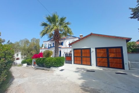 Продажа виллы  в Гирне, Северный Кипр 4+1, 400м2, №211813 – фото 2