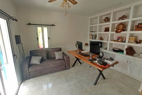 Продажа виллы  в Гирне, Северный Кипр 4+1, 400м2, №211813 – фото 16