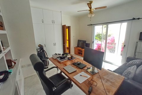Продажа виллы  в Гирне, Северный Кипр 4+1, 400м2, №211813 – фото 17