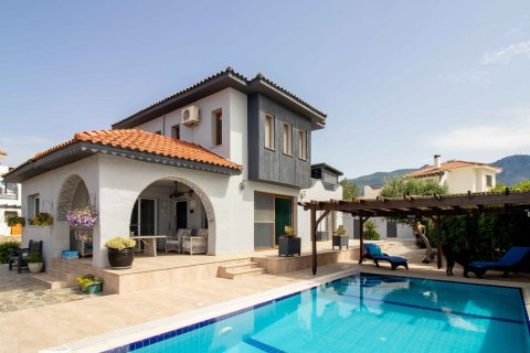 ویلا در  Girne ، ترکیه 3 خوابه ، 150 متر مربع.  شماره 211818 - 1