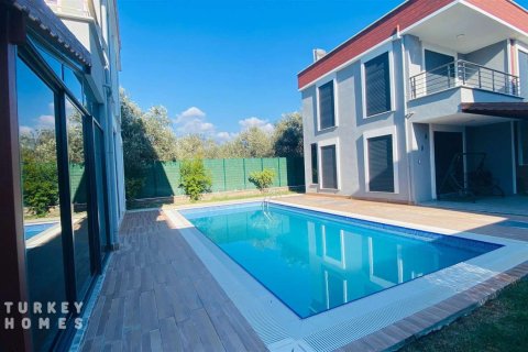 Villa 3+1 Ayvalık, Balıkesir, Türkiye №232917 - 2