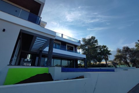 ویلا در  Girne ، ترکیه 440 متر مربع.  شماره 139409 - 2