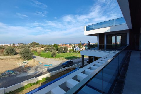 ویلا در  Girne ، ترکیه 440 متر مربع.  شماره 139409 - 5