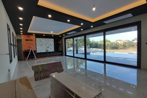 ویلا در  Girne ، ترکیه 440 متر مربع.  شماره 139409 - 9