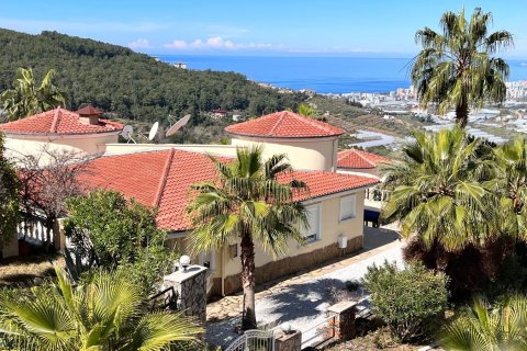 Villa  3+1  Alanya, Antalya, Türkiye №218238
