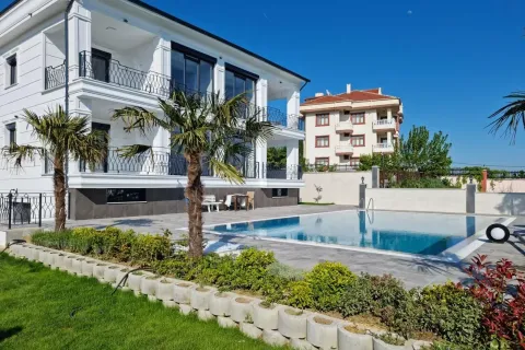5+1 Villa  i Istanbul, Tyrkia Nr. 222065