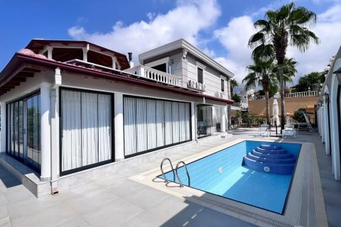 3+1 Villa  i Mahmutlar, Antalya, Turkiet Nr. 218719 - 19