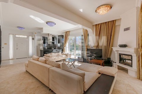 Продажа виллы  в Белеке, Анталье, Турция 4 комн., 240м2, №212165 – фото 12