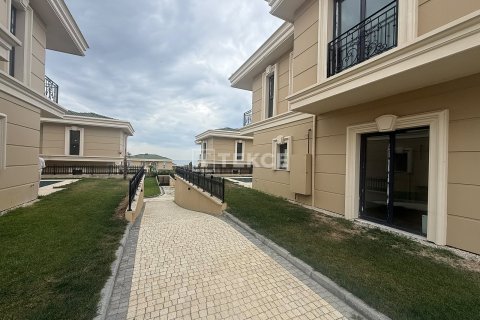 Villa for sale in Bueyuekcekmece, Istanbul, Turkey, 6 bedrooms, 394m2, No. 106842 – photo 10