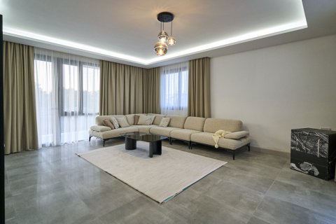 4+1 Villa  in Alsancak, Girne,  Nr. 214063 - 2