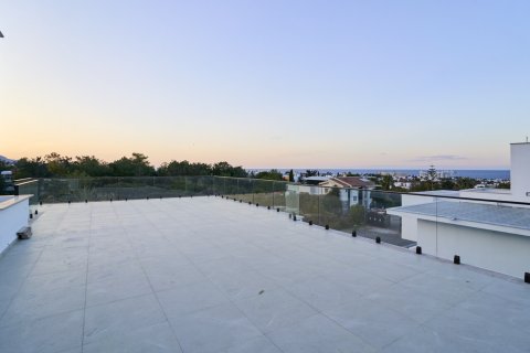 4+1 Villa  in Alsancak, Girne,  Nr. 214063 - 27