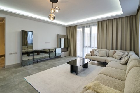 4+1 Villa  in Alsancak, Girne,  Nr. 214063 - 3