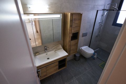 4+1 Villa  in Alsancak, Girne,  Nr. 214063 - 8