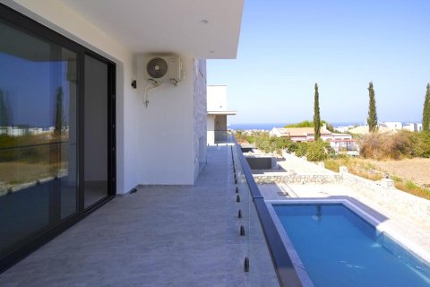 3+1 Villa  in Alsancak, Girne,  Nr. 214064 - 8