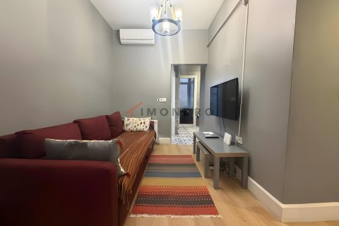 2+1 Lägenhet  i Beyoglu, Istanbul, istanbul, Turkiet Nr. 237888 - 2