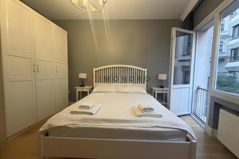 2+1 Lägenhet  i Beyoglu, Istanbul, istanbul, Turkiet Nr. 237888 - 12