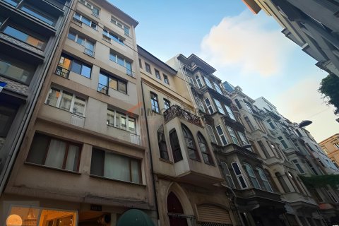 2+1 Lägenhet  i Beyoglu, Istanbul, istanbul, Turkiet Nr. 237888