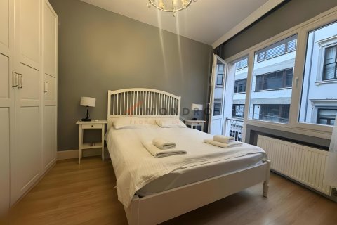 2+1 Lägenhet  i Beyoglu, Istanbul, istanbul, Turkiet Nr. 237888 - 13