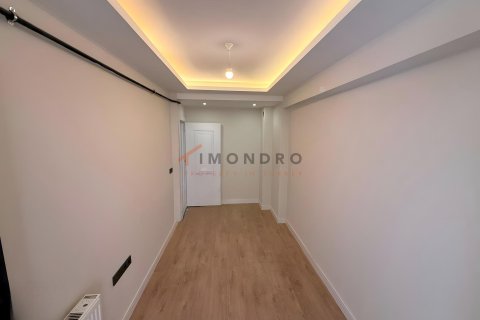 2+1 Lägenhet  i Zeytinburnu, Istanbul, istanbul, Turkiet Nr. 237894 - 6